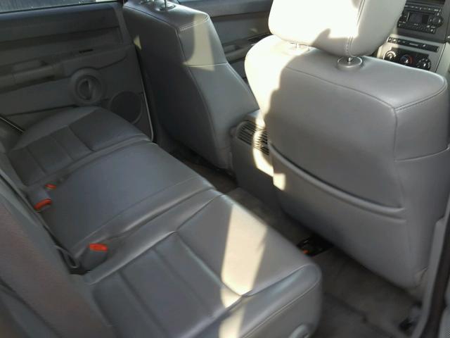 1J8HG48P17C592078 - 2007 JEEP COMMANDER WHITE photo 6