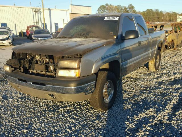 1GCGK29U83Z185165 - 2003 CHEVROLET SILVERADO BEIGE photo 2