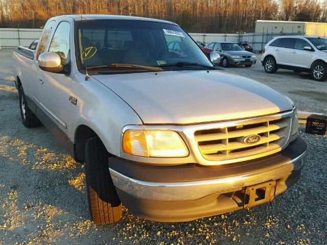 1FTZX1729YNB68525 - 2000 FORD F150 SILVER photo 1