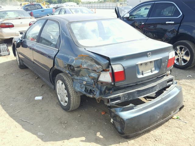 1HGCD5535VA029000 - 1997 HONDA ACCORD LX GREEN photo 3