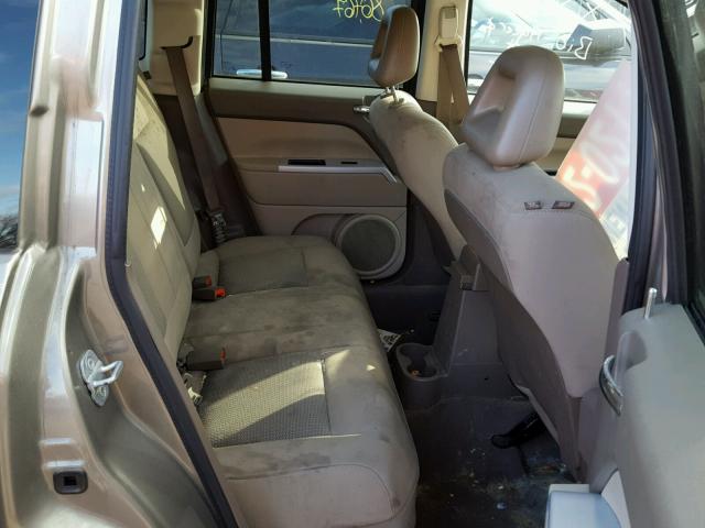 1J8FF47WX8D510699 - 2008 JEEP COMPASS SP TAN photo 6