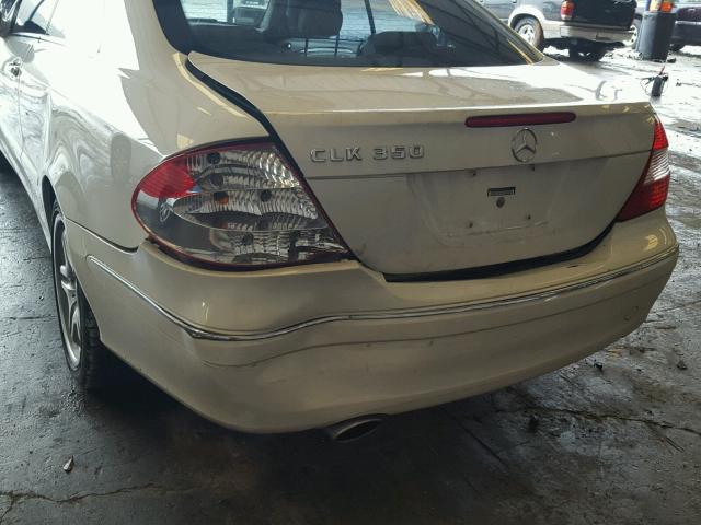 WDBTJ56H68F235823 - 2008 MERCEDES-BENZ CLK 350 WHITE photo 9