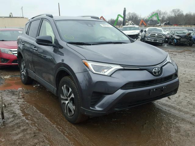 JTMBFREV1HJ104647 - 2017 TOYOTA RAV4 LE GRAY photo 1