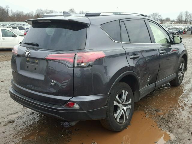 JTMBFREV1HJ104647 - 2017 TOYOTA RAV4 LE GRAY photo 4