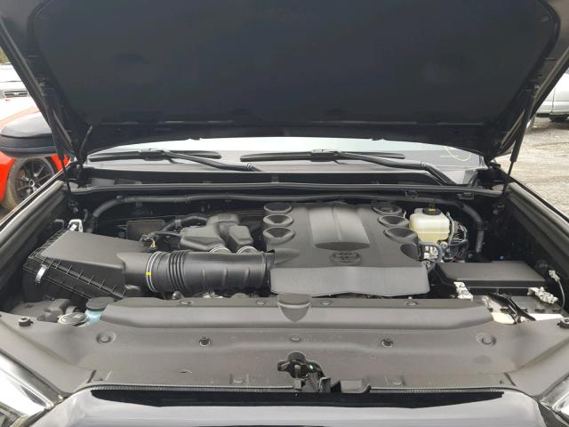 JTEBU5JR4J5531290 - 2018 TOYOTA 4RUNNER SR BLACK photo 7