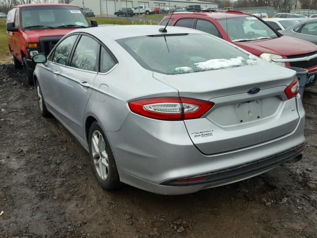 3FA6P0H73GR310442 - 2016 FORD FUSION SE SILVER photo 3