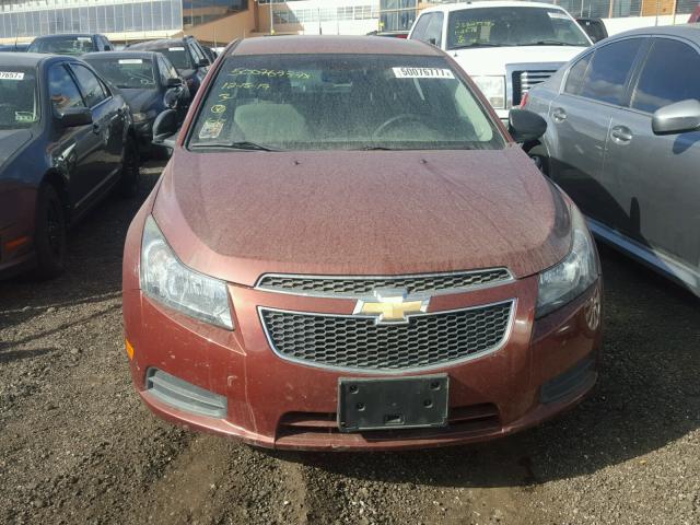 1G1PC5SH0C7369645 - 2012 CHEVROLET CRUZE LS MAROON photo 9