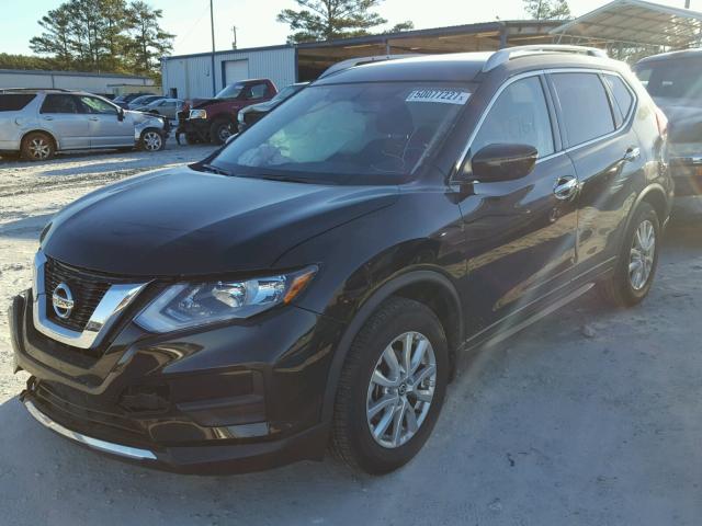 JN8AT2MT1HW385920 - 2017 NISSAN ROGUE S BLACK photo 2