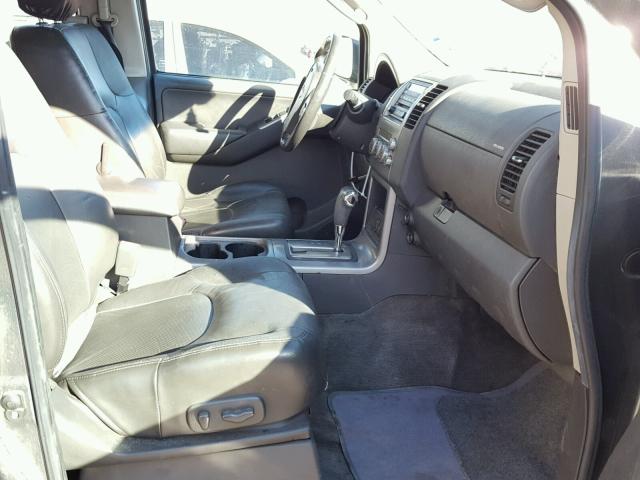 5N1AR18U25C755031 - 2005 NISSAN PATHFINDER CHARCOAL photo 5