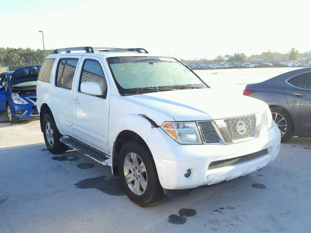 5N1AR18U65C719021 - 2005 NISSAN PATHFINDER WHITE photo 1