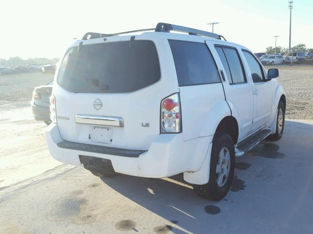 5N1AR18U65C719021 - 2005 NISSAN PATHFINDER WHITE photo 4