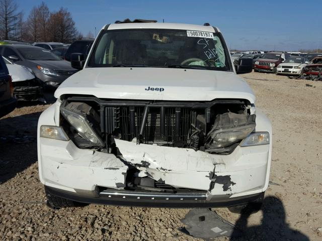 1J8GN58K78W146058 - 2008 JEEP LIBERTY LI WHITE photo 9