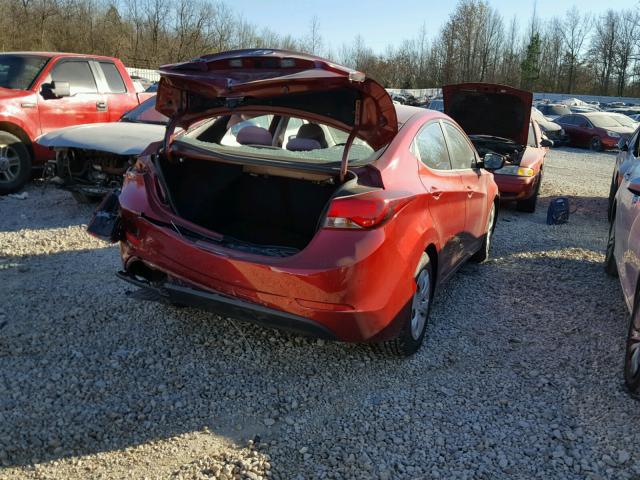 5NPDH4AE9GH737335 - 2016 HYUNDAI ELANTRA SE RED photo 4