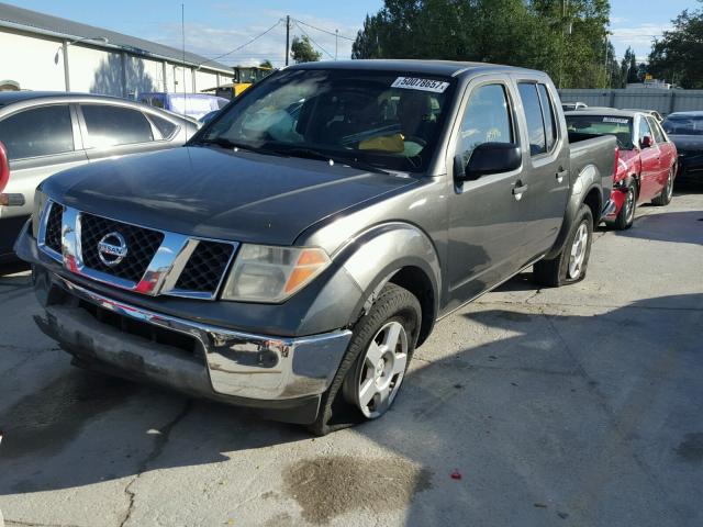 1N6AD07U88C428780 - 2008 NISSAN FRONTIER C CHARCOAL photo 2