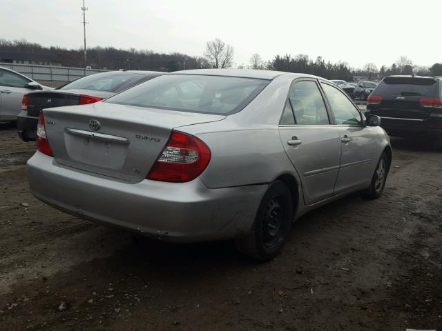 4T1BF32K83U544875 - 2003 TOYOTA CAMRY LE SILVER photo 4