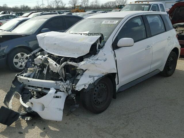 JTKKT624850103525 - 2005 TOYOTA SCION XA WHITE photo 2