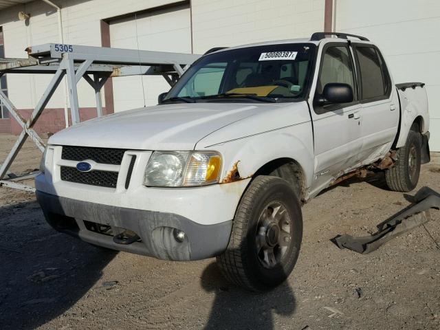 1FMZU77E92UB71570 - 2002 FORD EXPLORER S WHITE photo 2