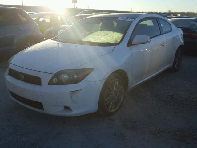 JTKDE3B71A0317343 - 2010 TOYOTA SCION TC WHITE photo 2