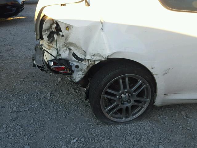 JTKDE3B71A0317343 - 2010 TOYOTA SCION TC 白色 照片 9