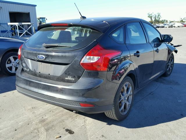 1FADP3K21DL149461 - 2013 FORD FOCUS SE BLACK photo 4