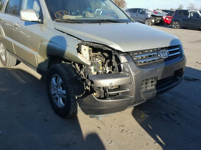 KNDJF723077362253 - 2007 KIA SPORTAGE E GOLD photo 9