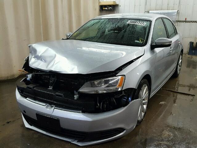 3VWD17AJ6EM362690 - 2014 VOLKSWAGEN JETTA SE SILVER photo 2