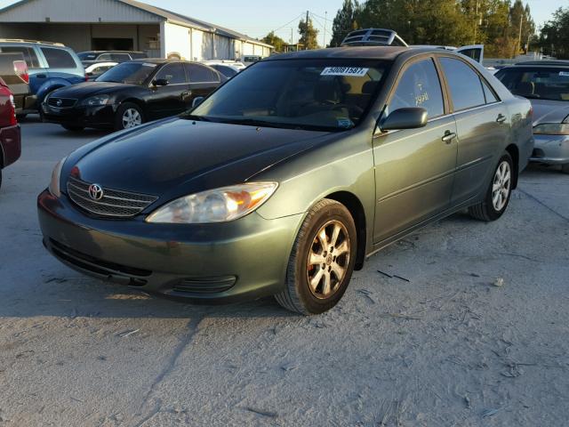 JTDBE32KX30236783 - 2003 TOYOTA CAMRY LE GREEN photo 2