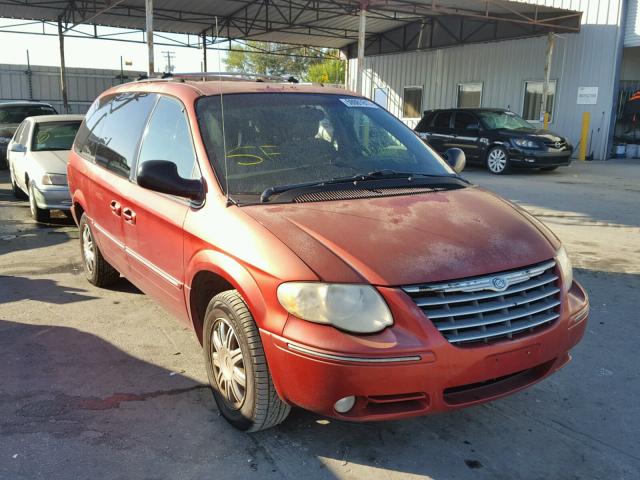 2C8GP64L55R155639 - 2005 CHRYSLER TOWN & COU BURGUNDY photo 1