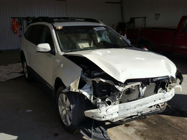 4S4BRDKC5B2345735 - 2011 SUBARU OUTBACK 3. WHITE photo 1