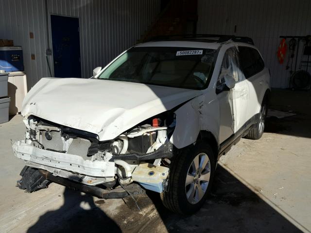 4S4BRDKC5B2345735 - 2011 SUBARU OUTBACK 3. WHITE photo 2