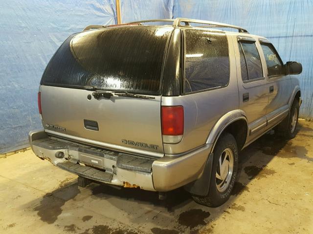 1GNDT13W912155660 - 2001 CHEVROLET BLAZER BEIGE photo 4