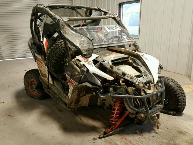 3JBPXAP2XFJ000363 - 2015 CAN-AM MAVERICK 1 WHITE photo 1