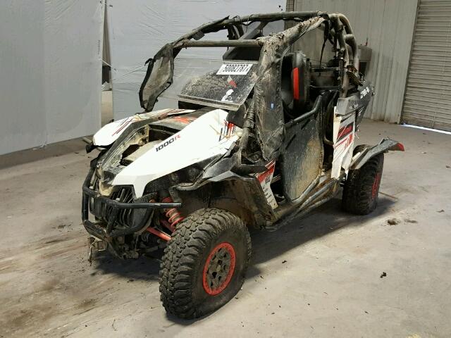 3JBPXAP2XFJ000363 - 2015 CAN-AM MAVERICK 1 WHITE photo 10