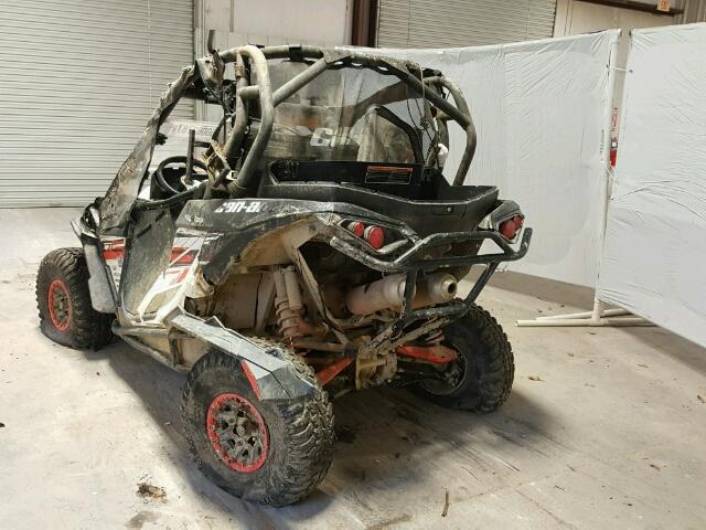 3JBPXAP2XFJ000363 - 2015 CAN-AM MAVERICK 1 WHITE photo 3