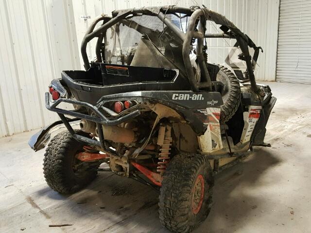 3JBPXAP2XFJ000363 - 2015 CAN-AM MAVERICK 1 WHITE photo 4