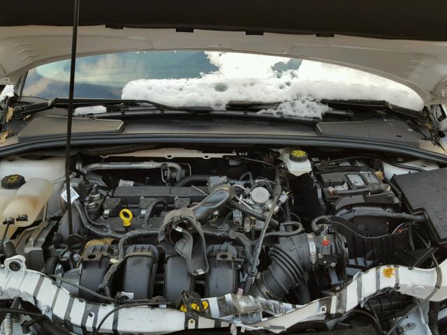 1FADP3J27HL287352 - 2017 FORD FOCUS TITA WHITE photo 7