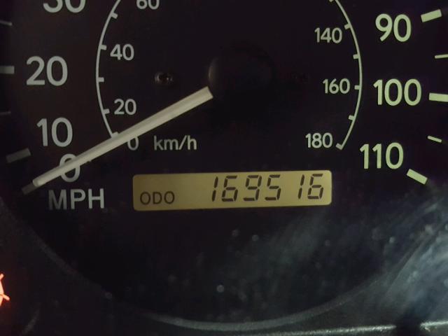 1Y1SK52811Z438263 - 2001 CHEVROLET GEO PRIZM 棕色 照片 8