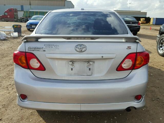 2T1BU4EE4AC455711 - 2010 TOYOTA COROLLA BA SILVER photo 9