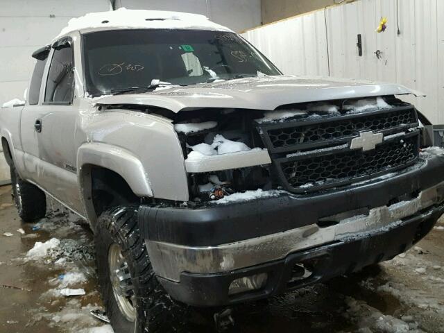 1GCHK29U94E275003 - 2004 CHEVROLET SILVERADO TAN photo 1