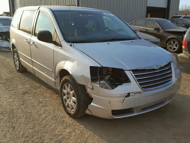 2A8HR44E29R526597 - 2009 CHRYSLER TOWN & COU SILVER photo 1