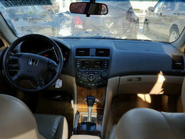 1HGCM66504A018992 - 2004 HONDA ACCORD EX WHITE photo 9