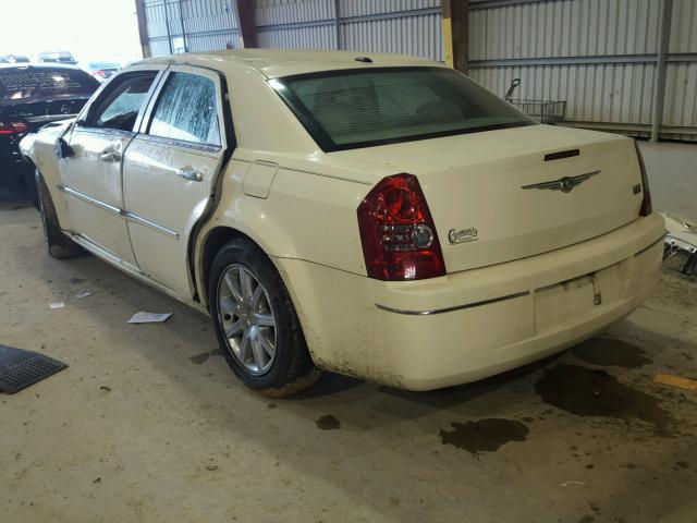 2C3CA5CV0AH211215 - 2010 CHRYSLER 300 TOURIN BEIGE photo 3