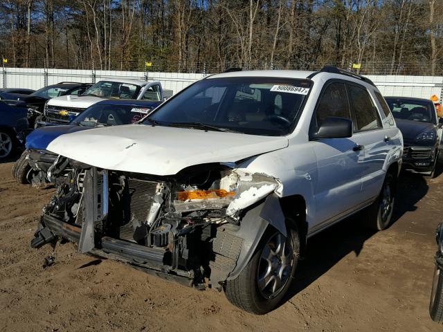 KNDJF724X57065920 - 2005 KIA NEW SPORTA WHITE photo 2