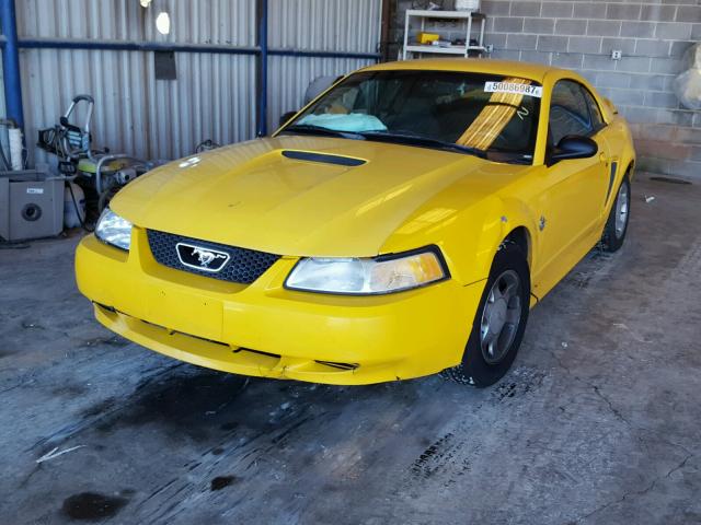 1FAFP4043XF192110 - 1999 FORD MUSTANG YELLOW photo 2