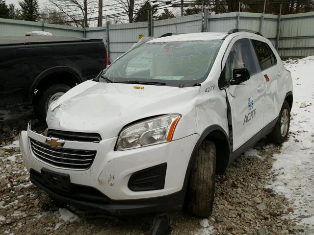 3GNCJRSB0FL253237 - 2015 CHEVROLET TRAX 1LT WHITE photo 2