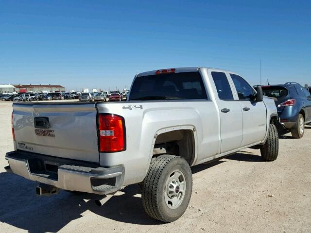 1GT22XEG2FZ538480 - 2015 GMC SIERRA K25 SILVER photo 4