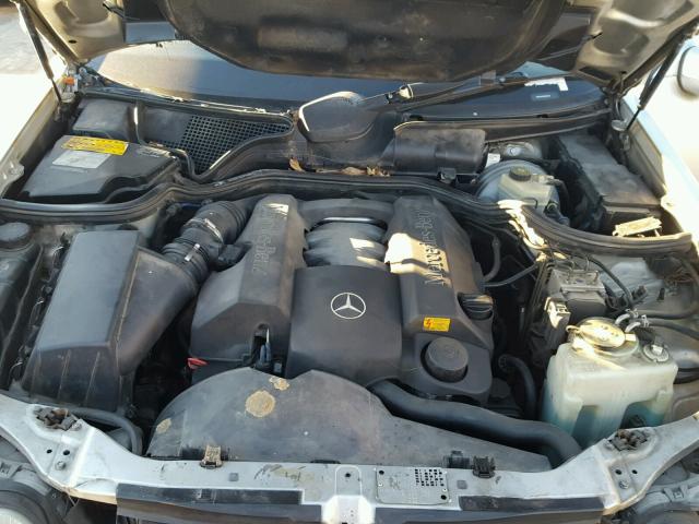 WDBJF65F8WA620583 - 1998 MERCEDES-BENZ E 320 SILVER photo 7