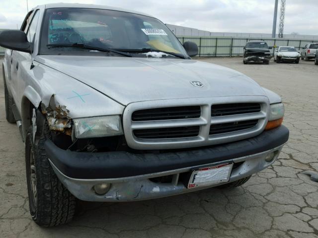 1D7HG38X63S378680 - 2003 DODGE DAKOTA QUA SILVER photo 9