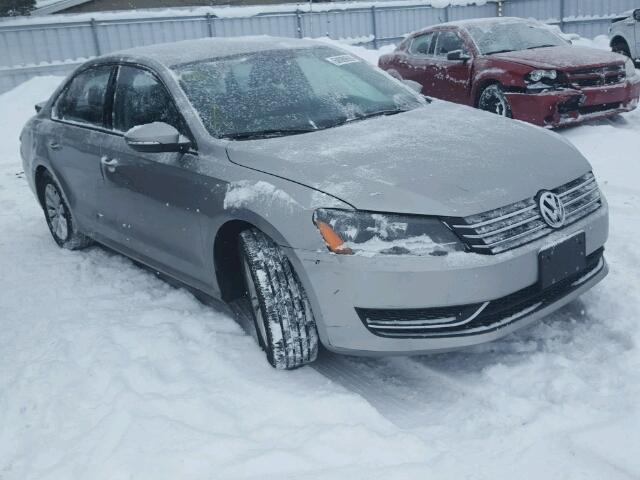1VWAH7A35CC096769 - 2012 VOLKSWAGEN PASSAT S فضي صورة 1