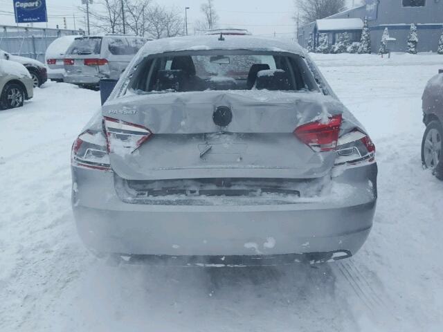 1VWAH7A35CC096769 - 2012 VOLKSWAGEN PASSAT S فضي صورة 9